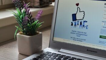 10 SOCIAL MEDIA TIPS TO ELEVATE YOUR MARKETING STRATEGY